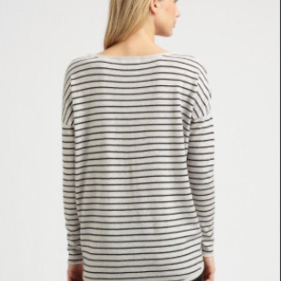 VINCE Cashmere and Wool Striped Oversized Sweater - Picture 2 of 7